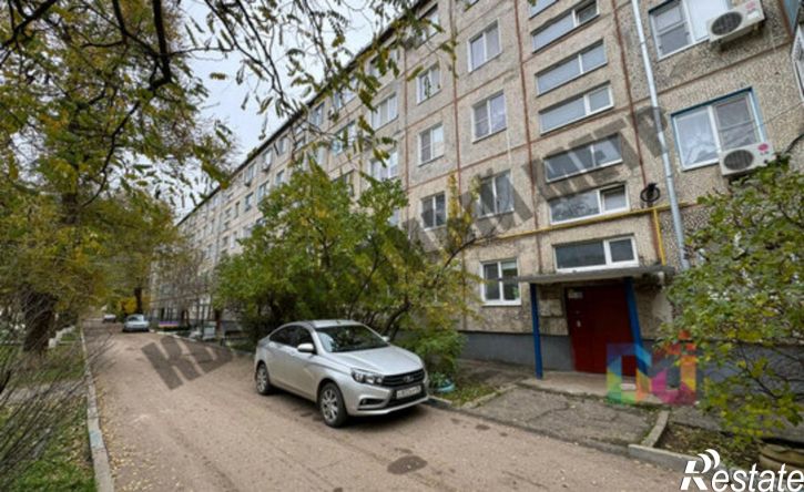 3-комн квартира 1-й микрорайон, 12