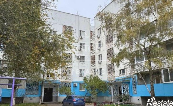 2-комн квартира 7-й микрорайон, 4к4А