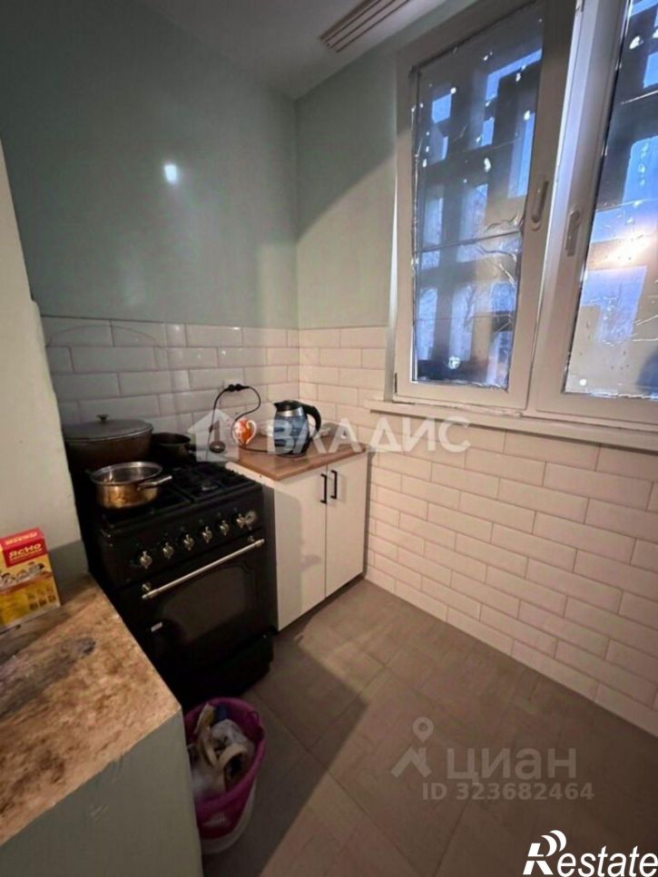 3-комн квартира мкр 8, 31,  д. 31