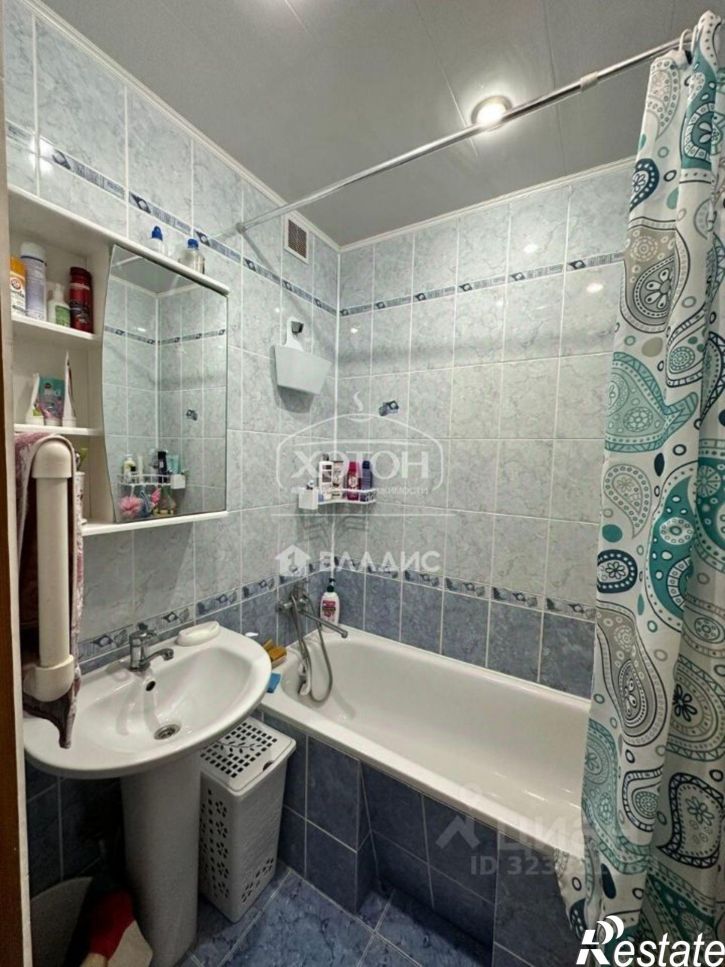 2-комн квартира мкр 8, 32,  д. 32