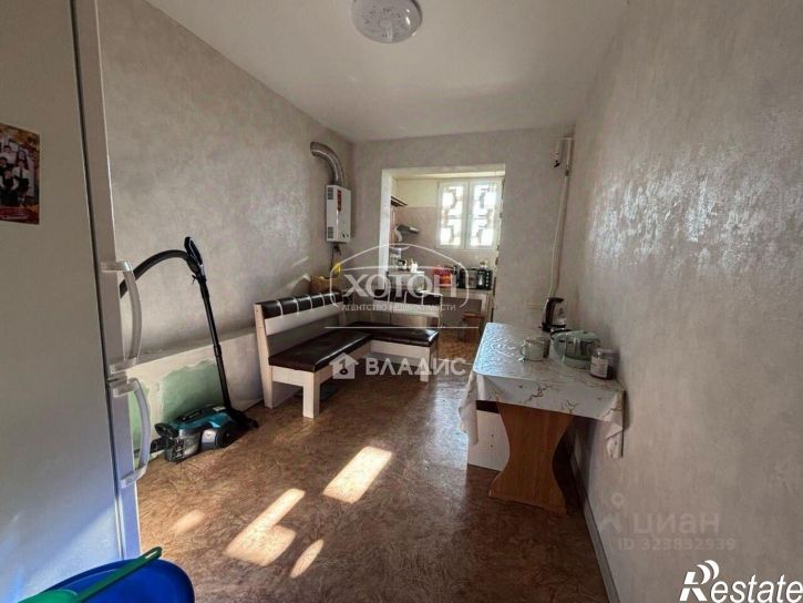 3-комн квартира мкр 6, 27,  д. 27