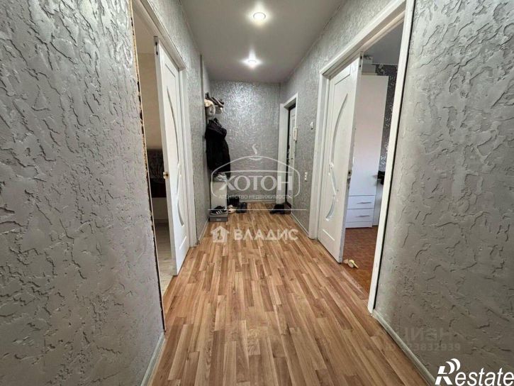 3-комн квартира мкр 6, 27,  д. 27