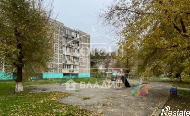 1-комн квартира мкр 8, 63,  д. 63