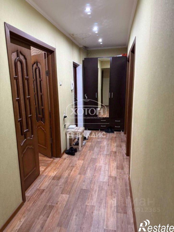 4-комн квартира мкр 6, 27,  д. 27