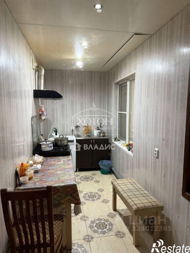 4-комн квартира мкр 6, 27,  д. 27