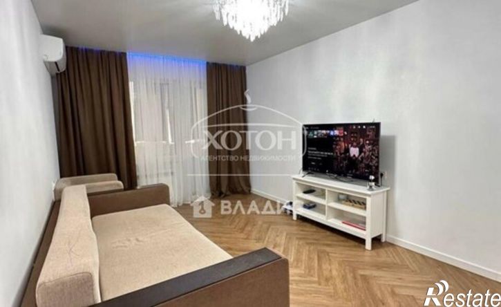 3-комн квартира мкр 8, 56,  д. 56