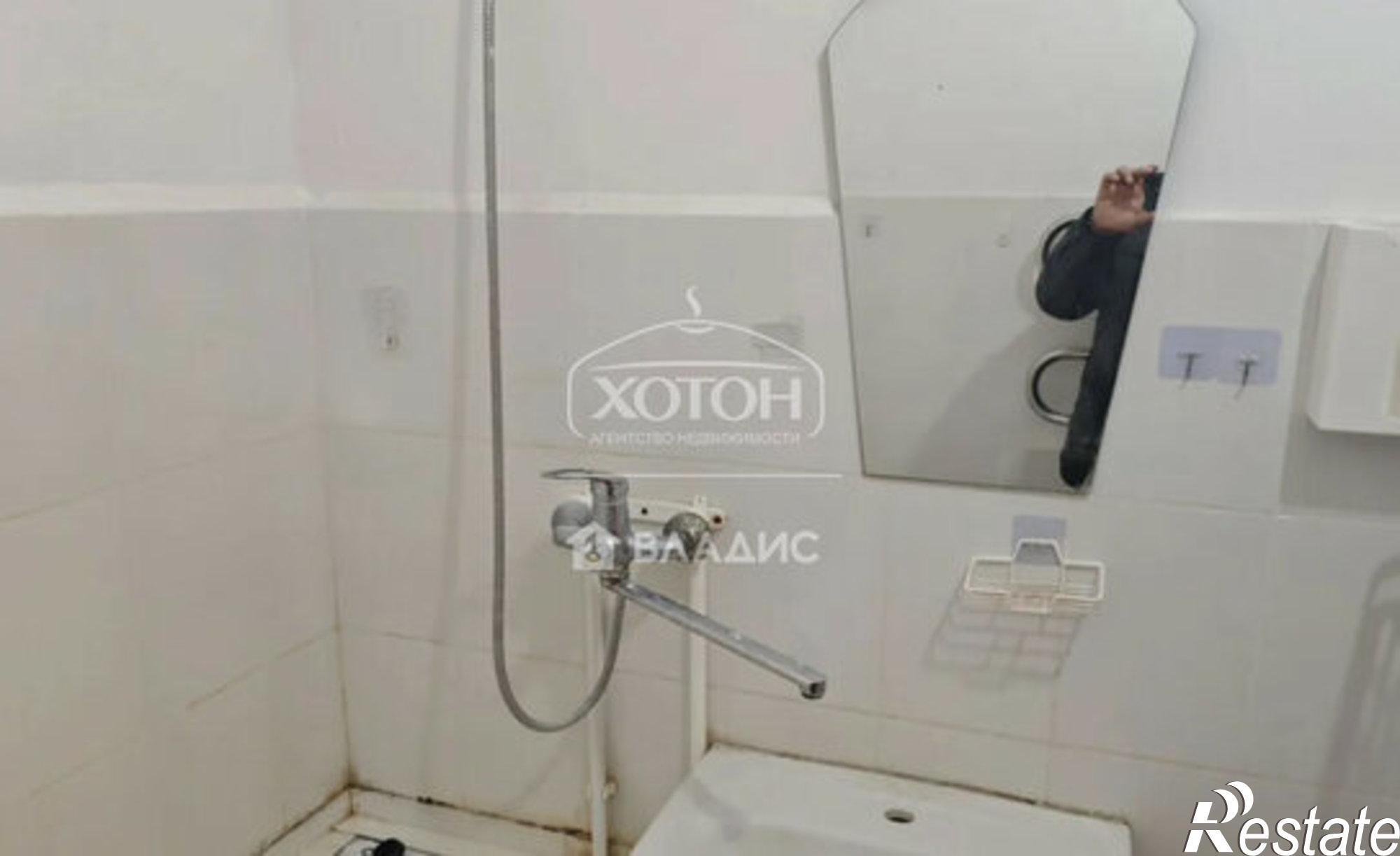 Купить квартиру за 5 000 000 рублей на 10-й микрорайон, 15 к4