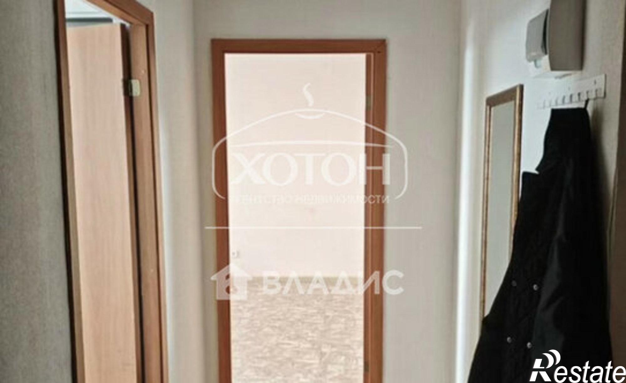 Купить квартиру за 5 000 000 рублей на 10-й микрорайон, 15 к4