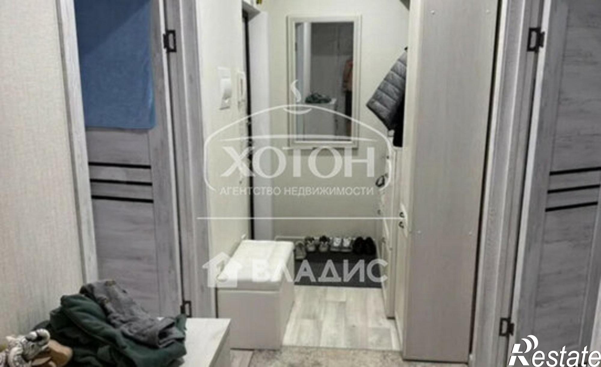 Купить квартиру за 6 200 000 рублей на 8-й микрорайон, 30