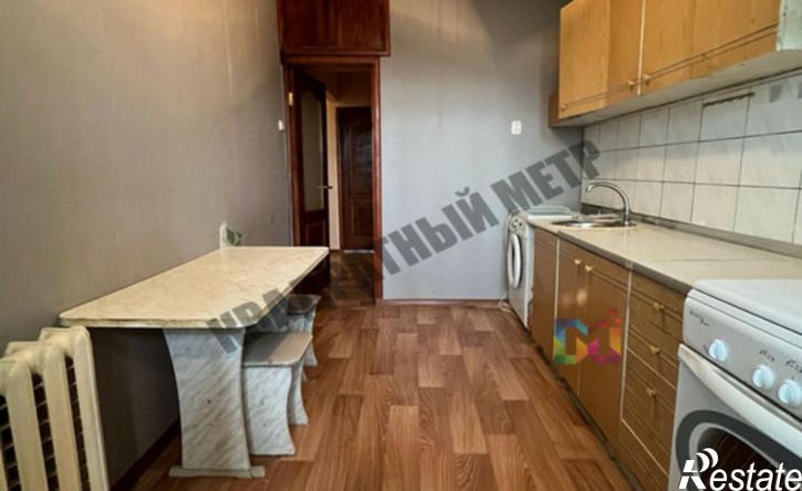 3-комн квартира мкр 8, 12,  д. 12