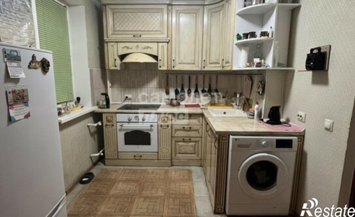 2-комн квартира 10-й микрорайон, 15 к1,  д. 15 к1