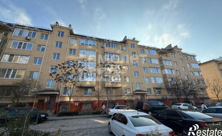 4-комн квартира улица Ю. Клыкова, 81Б,  д. 81Б