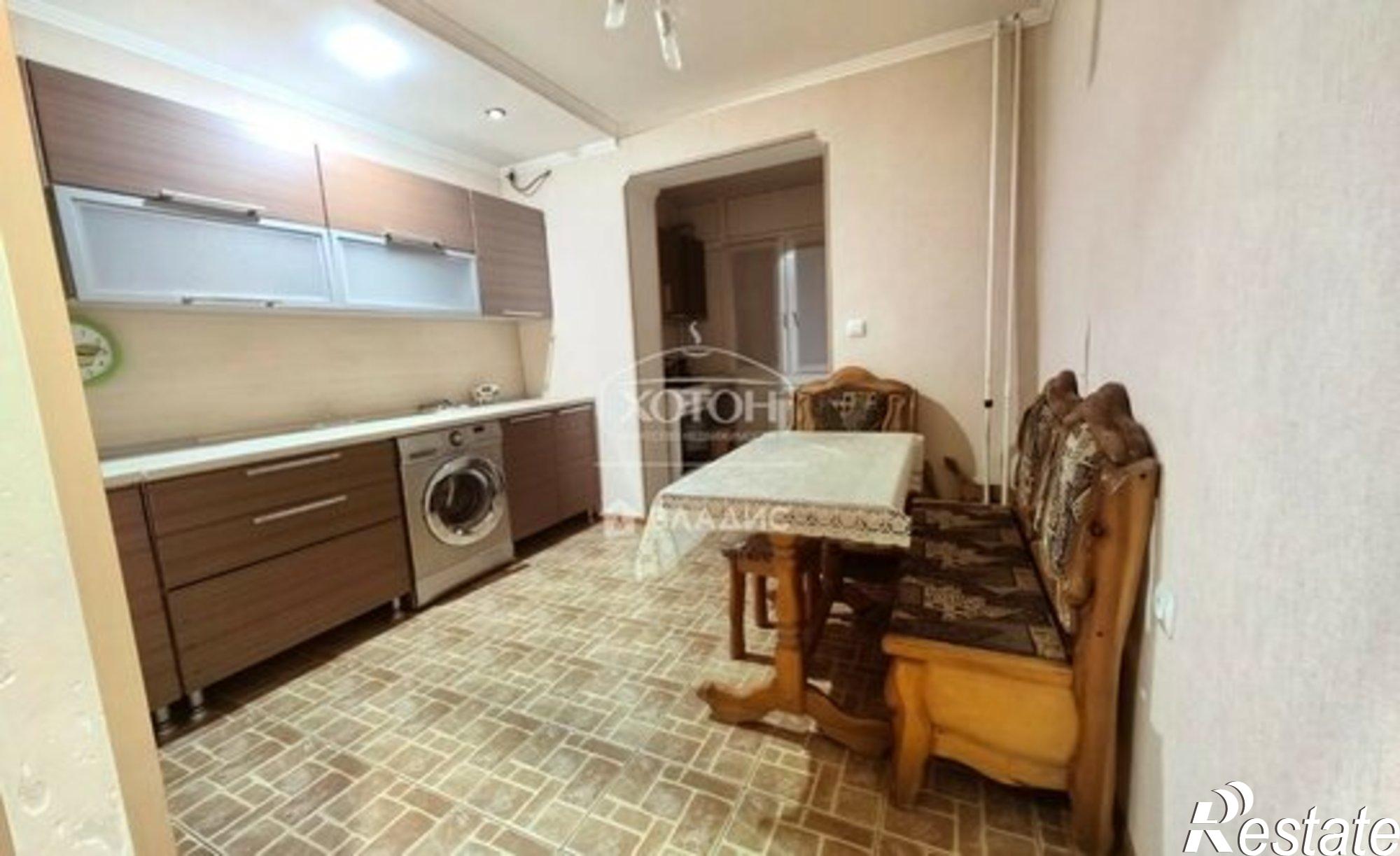 Купить квартиру за 5 700 000 рублей на 7-й микрорайон, 2к2