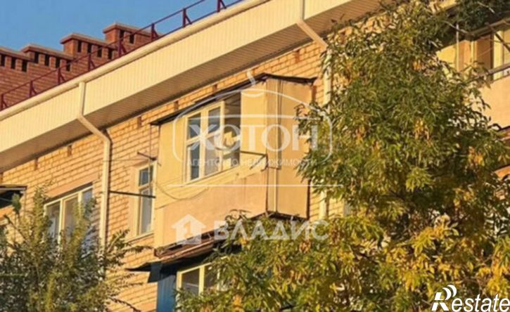 3-комн квартира мкр 4, 32,  д. 32