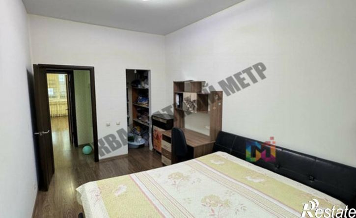 2-комн квартира 10-й микрорайон, 27Б,  д. 27Б