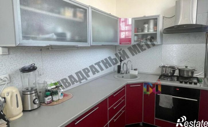 4-комн квартира мкр 5, 8,  д. 8