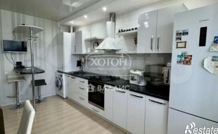 3-комн квартира 10-й микрорайон, 120,  д. 120