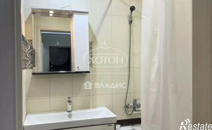 3-комн квартира 10-й микрорайон, 120,  д. 120