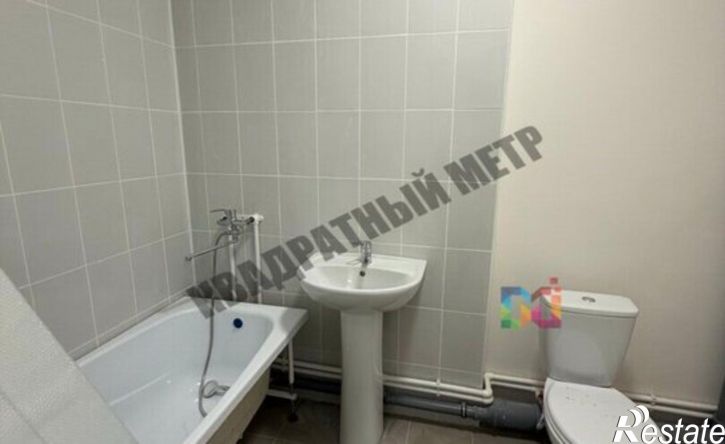 1-комн квартира 10-й микрорайон, 137