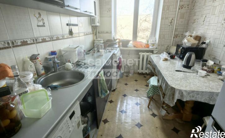 3-комн квартира ул 8 Марта, 62,  д. 62