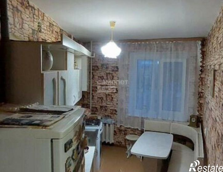 4-комн квартира мкр 8, 17,  д. 17