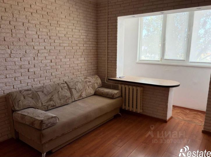 2-комн квартира мкр 8, 30,  д. 30