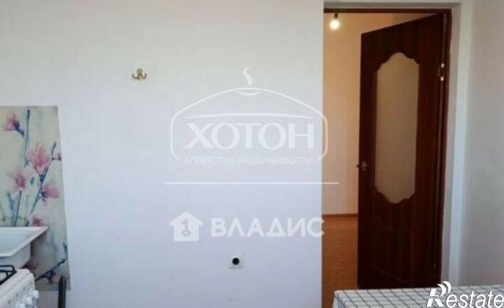 2-комн квартира мкр 6, 20,  д. 20