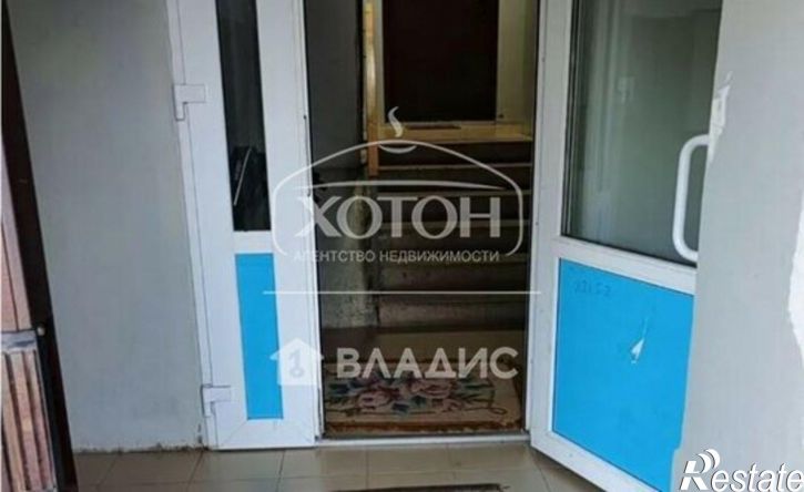 2-комн квартира мкр 6, 20,  д. 20