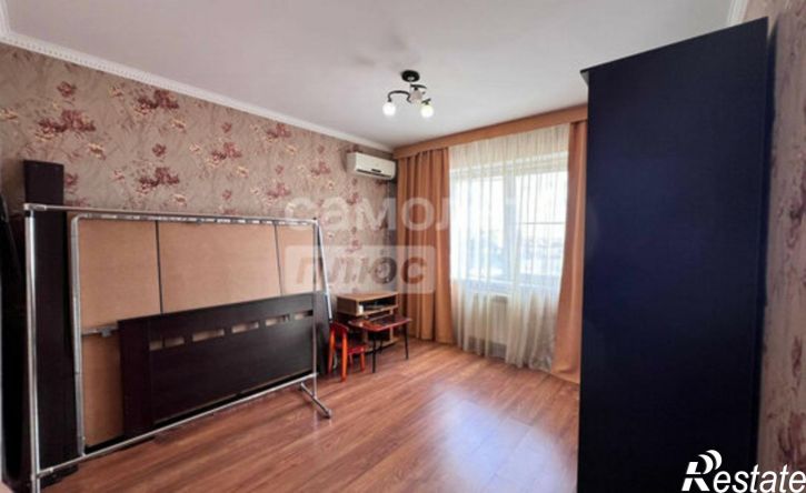 6-комн квартира мкр 9, 25,  д. 25