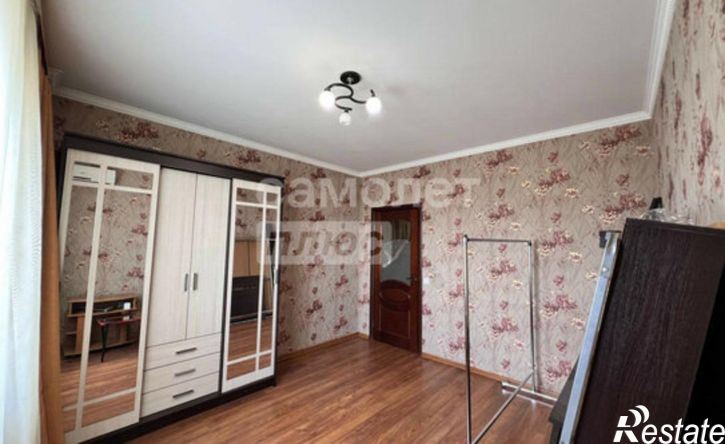 6-комн квартира мкр 9, 25,  д. 25