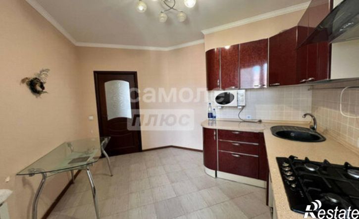 6-комн квартира мкр 9, 25,  д. 25