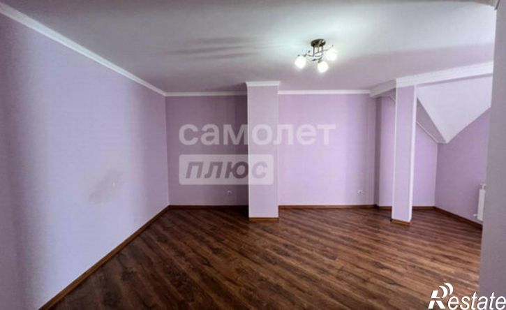 6-комн квартира мкр 9, 25,  д. 25