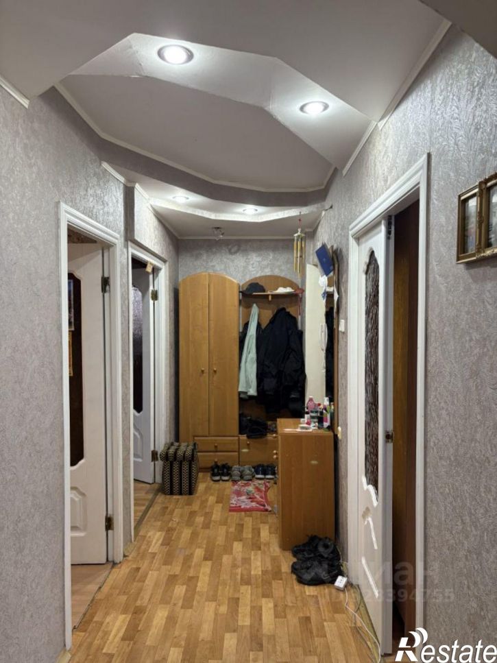 4-комн квартира мкр 8, 54,  д. 54