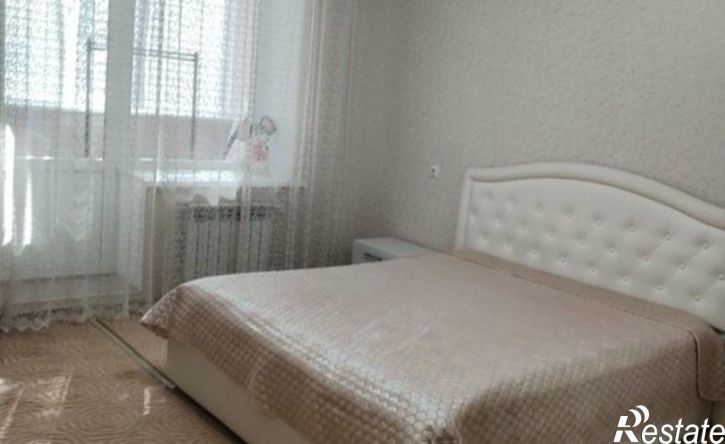 2-комн квартира 10-й микрорайон, 120к2