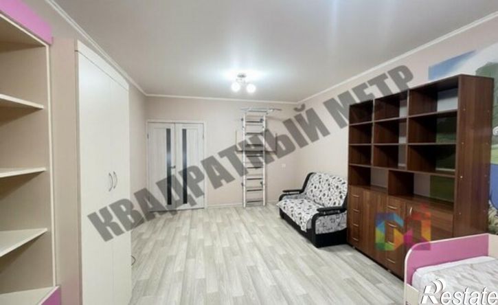 2-комн квартира 10-й микрорайон, 120к2