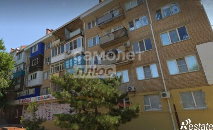 2-комн квартира мкр 3, 18,  д. 18