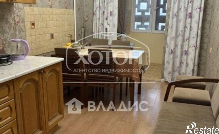 4-комн квартира мкр 8, 54,  д. 54