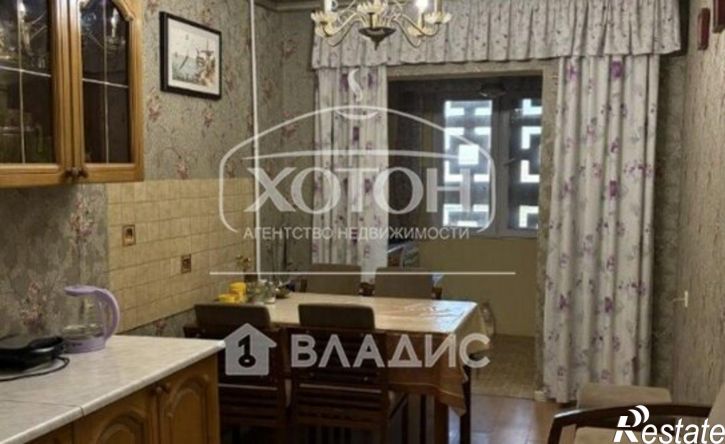 4-комн квартира мкр 8, 54,  д. 54