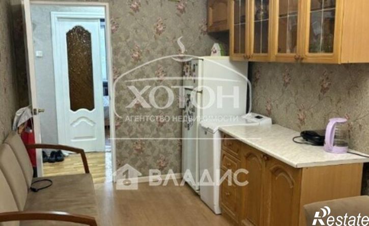 4-комн квартира мкр 8, 54,  д. 54