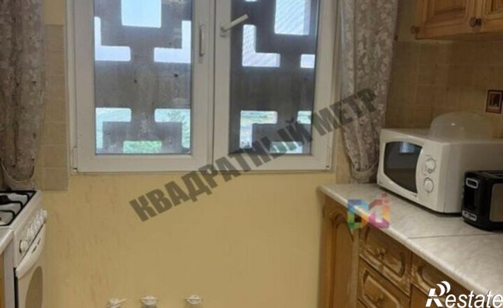 4-комн квартира мкр 8, 54,  д. 54