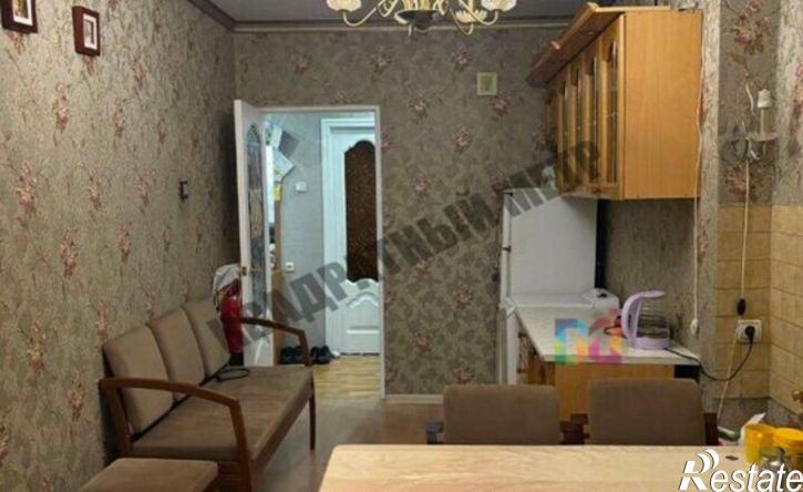 4-комн квартира мкр 8, 54,  д. 54