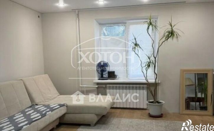 3-комн квартира мкр 8, 12а,  д. 12а