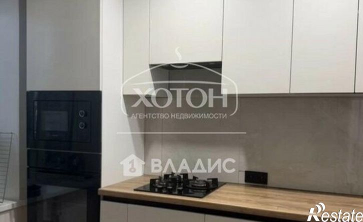 3-комн квартира мкр 8, 12а,  д. 12а