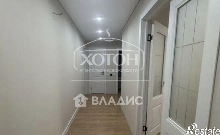3-комн квартира мкр 8, 12а,  д. 12а