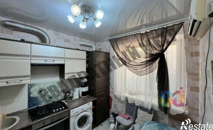 4-комн квартира ул им Сухэ-Батора, 9,  д. 9