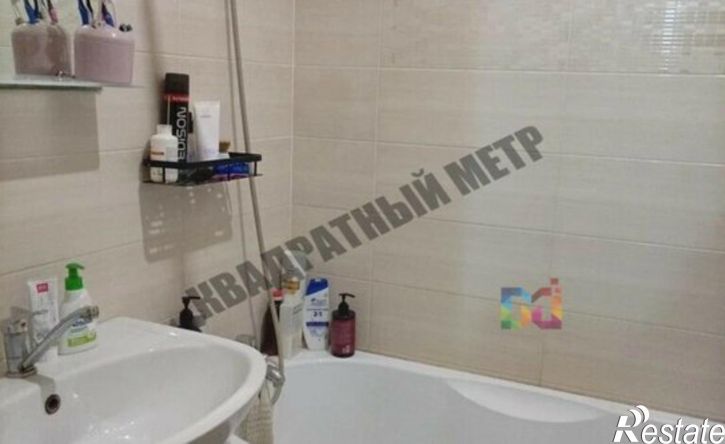 4-комн квартира ул им Сухэ-Батора, 9,  д. 9