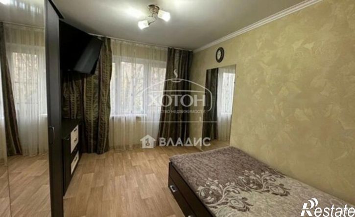 3-комн квартира мкр 4, 45,  д. 45