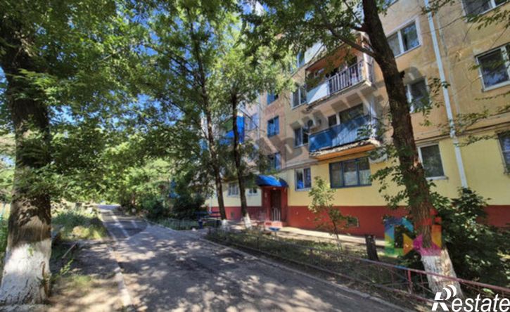 3-комн квартира мкр 4, 14,  д. 14