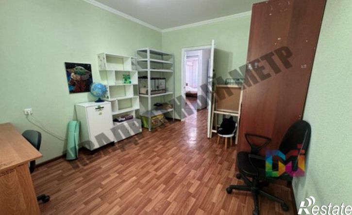 2-комн квартира мкр 8, 49,  д. 49