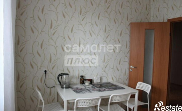 2-комн квартира мкр 4, 39 2,  д. 39 2,  к. 2